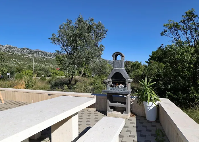 Apartment Lux No 2 Starigrad Paklenica