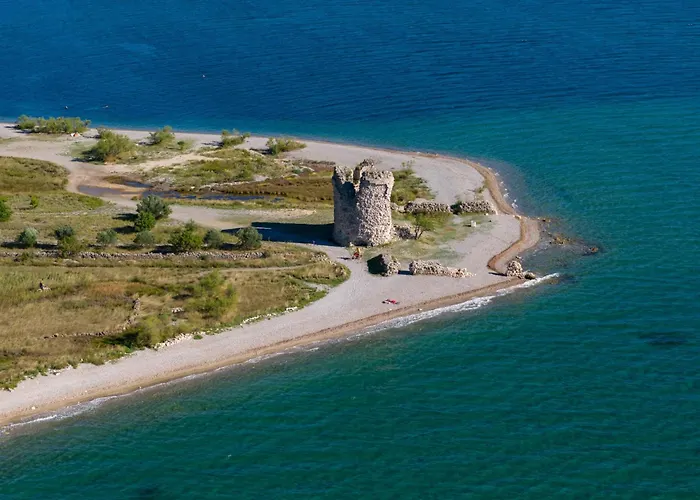 Lux No 2 Starigrad Paklenica