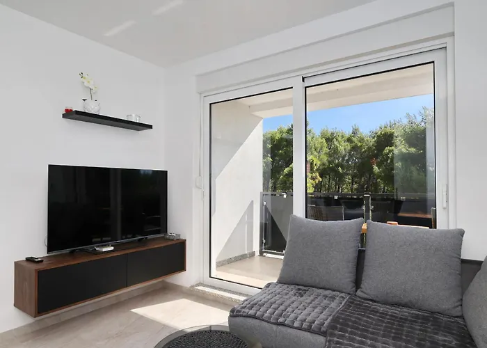 Lux No 2 Apartament Starigrad Paklenica